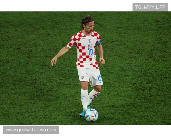 莫德里奇再展传奇风采，克罗地亚核心闪耀绿茵场